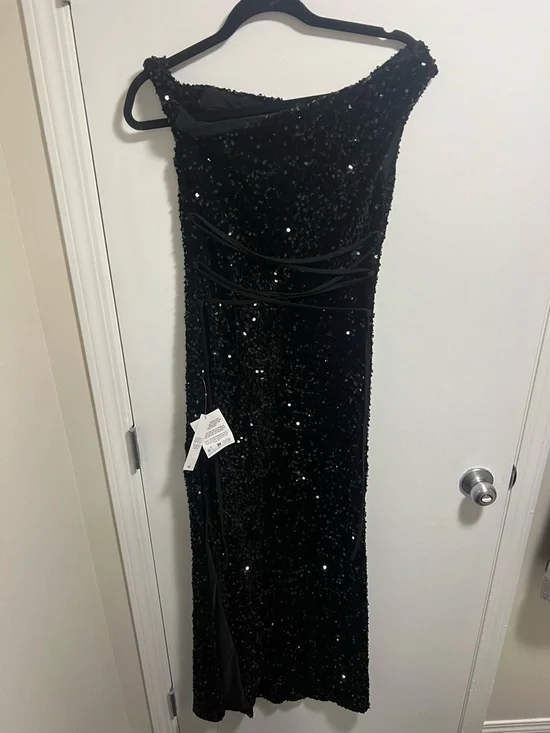 ASOS Design Sequin Gown - Picture 4 of 8